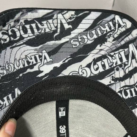 Minnesota Vikings New Era stretch Medium-large. - Picture 8 of 8